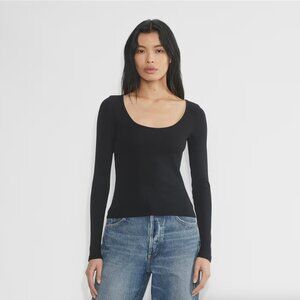 Aritzia HomeStretch™ Rib Scoopneck Longsleeve (Black/Heather Chrome in size M)